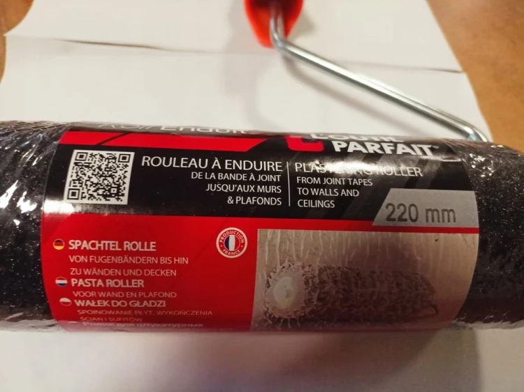 Wałek do gładzi L'Outil Parfait – zbliżenie etykiety
