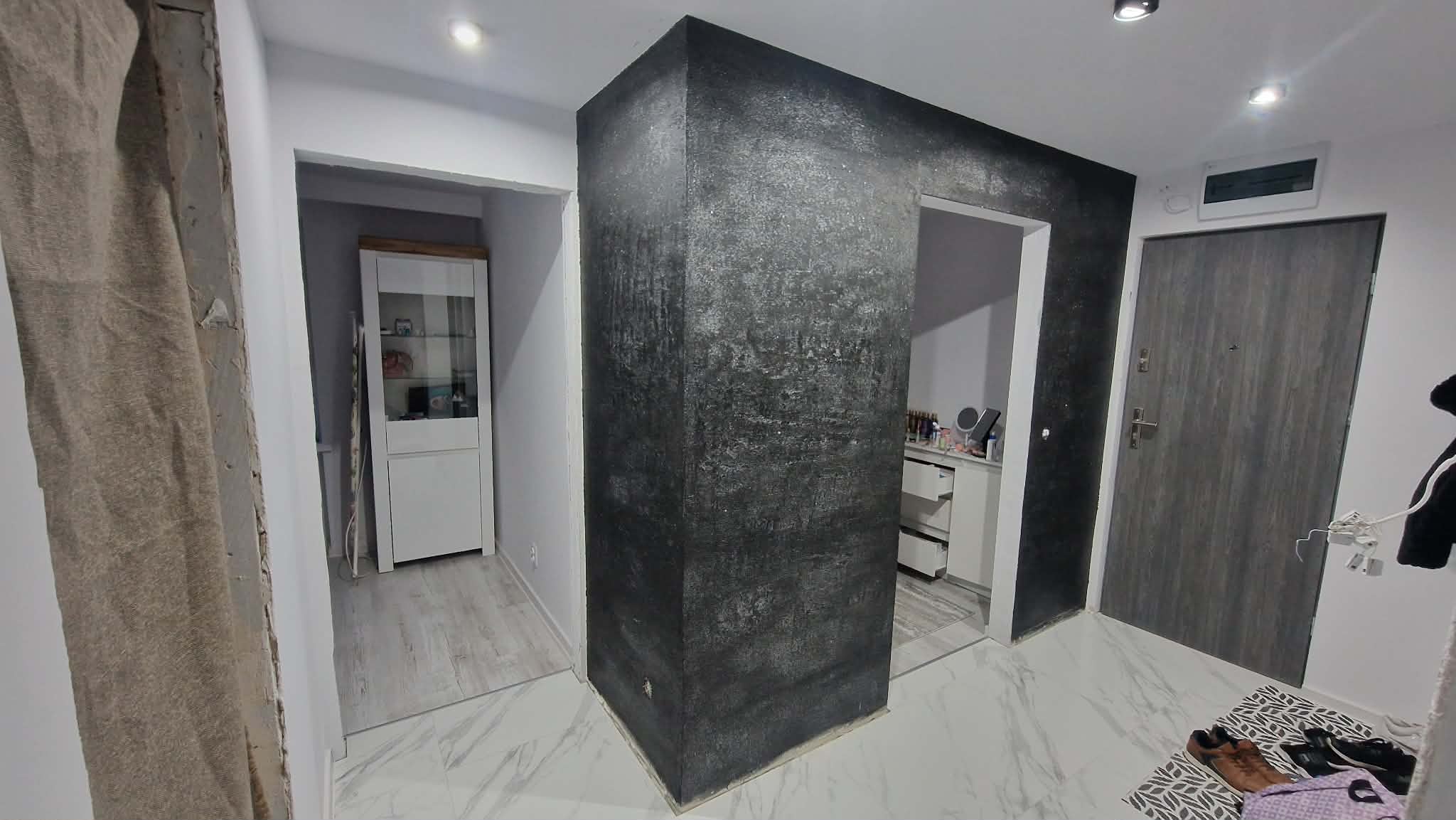 Beton Czarny fox + lakier z brokatem